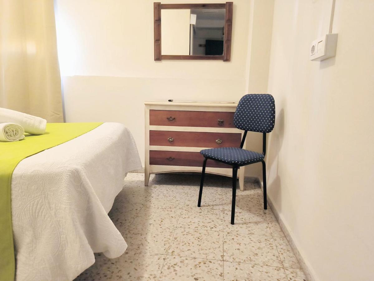 Pension Perez Montilla Sevilla Exterior foto